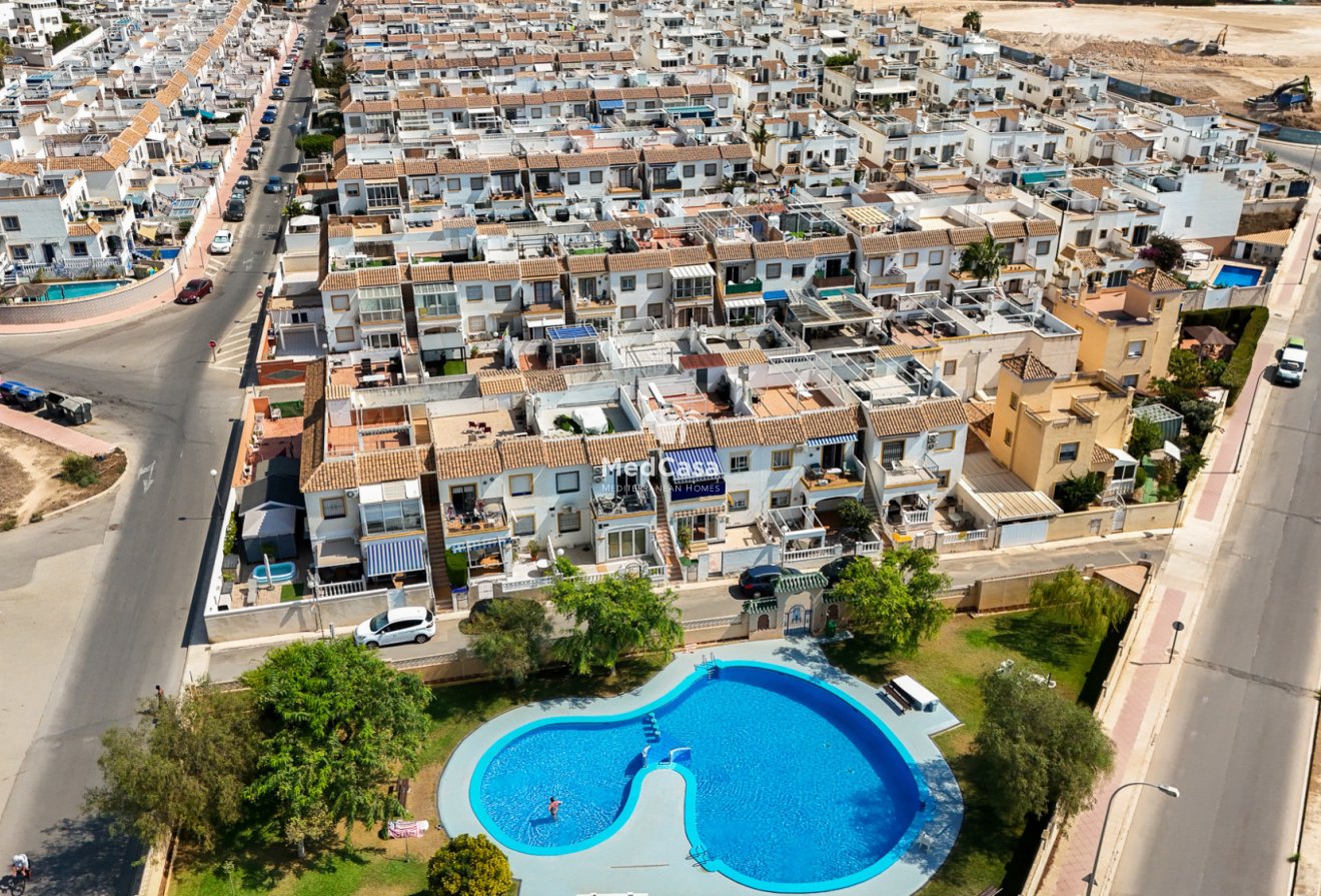 Resale - Apartment -
Orihuela Costa - Los Almendros-La Florida