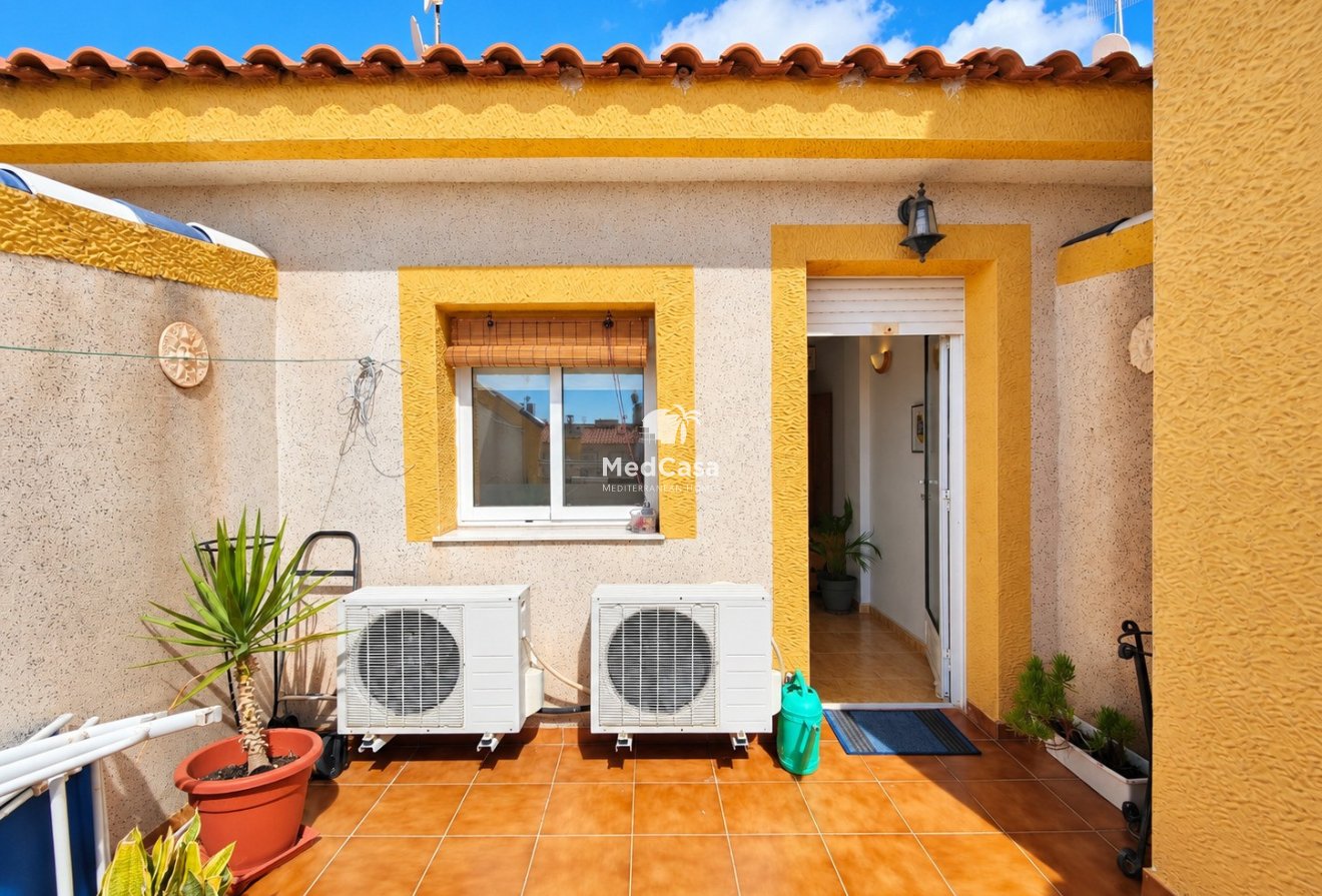 Wiederverkauf - Reihenhaus -
Orihuela Costa - La Florida