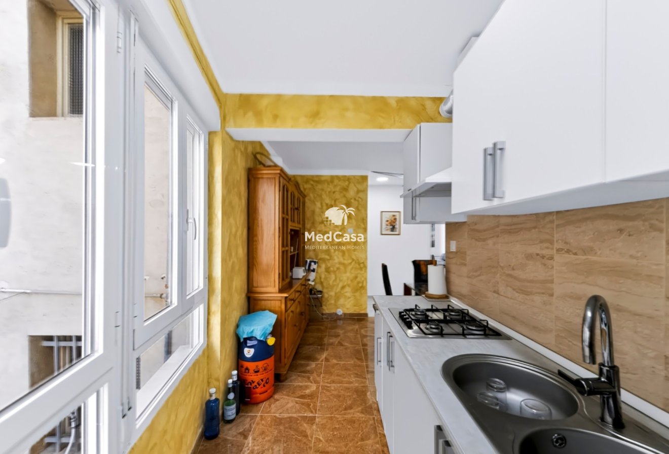 Resale - Apartment -
Guardamar del Segura - Center