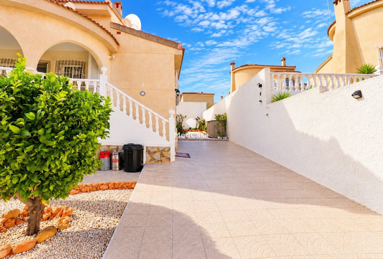 Wiederverkauf - Villa -
Ciudad Quesada - La Marquesa Golf