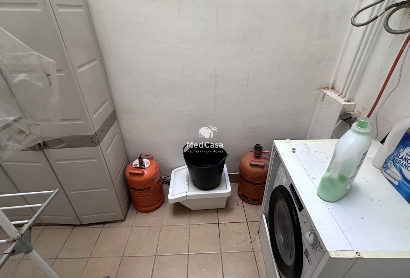Resale - Apartment -
Guardamar del Segura - Center