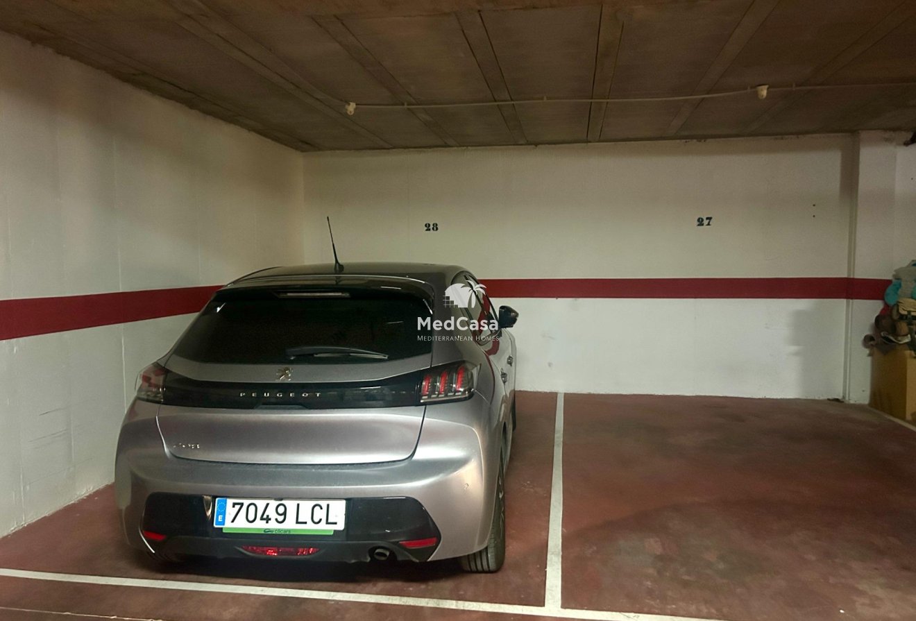 Resale - Parking -
Dehesa de campoamor - Altos de campoamor