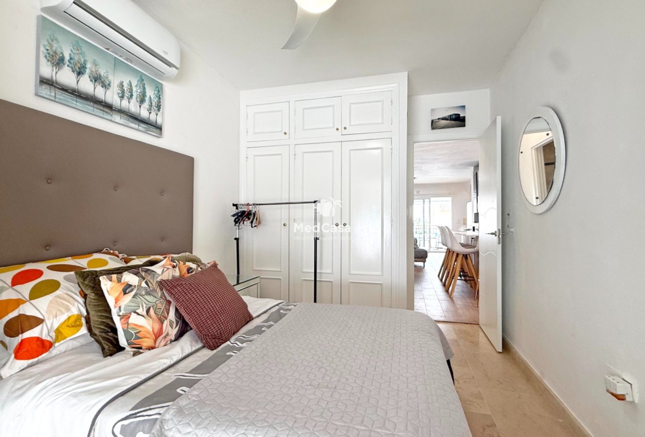 Resale - Villa -
Orihuela Costa - Villamartín