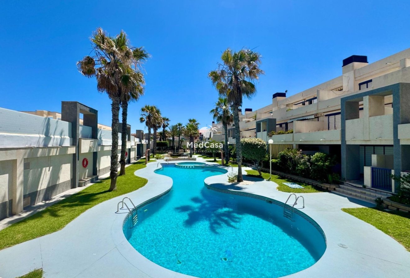 Wiederverkauf - Apartment -
Torrevieja - La Mata