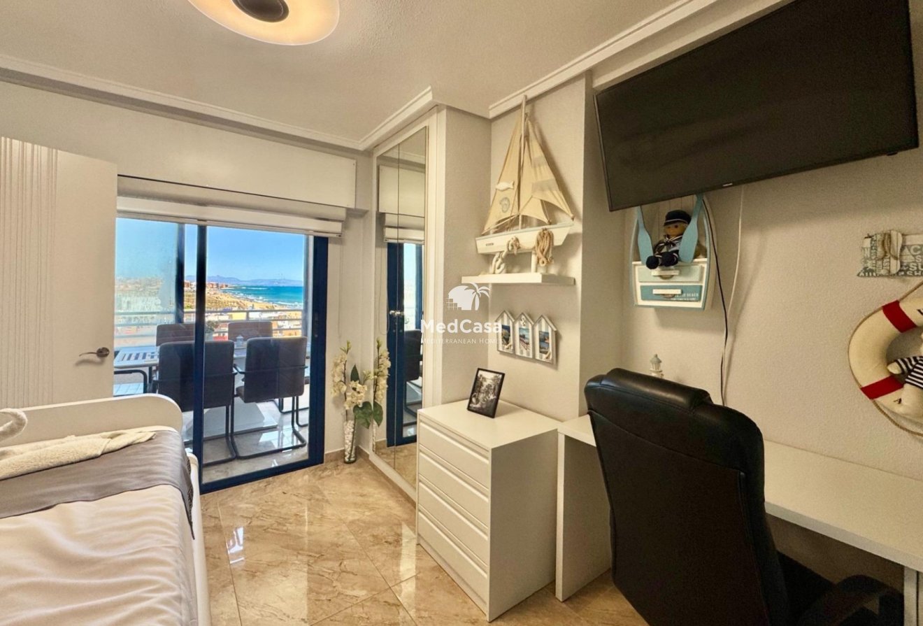 Wiederverkauf - Apartment -
Torrevieja - La Mata