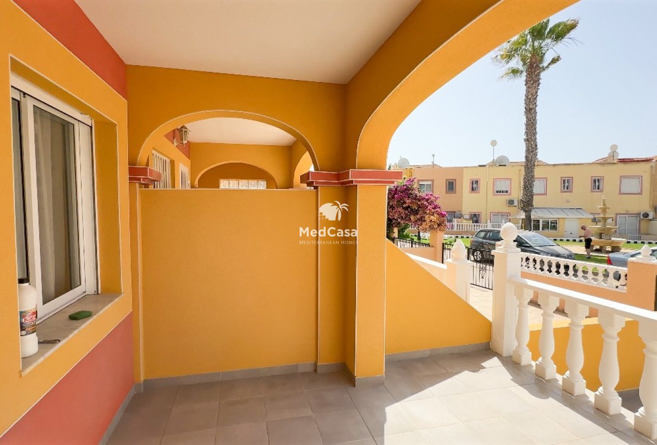 Resale - Townhouse -
Orihuela Costa - La Regia