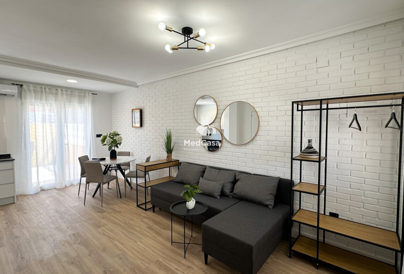 Resale - Townhouse -
Orihuela Costa - La Regia