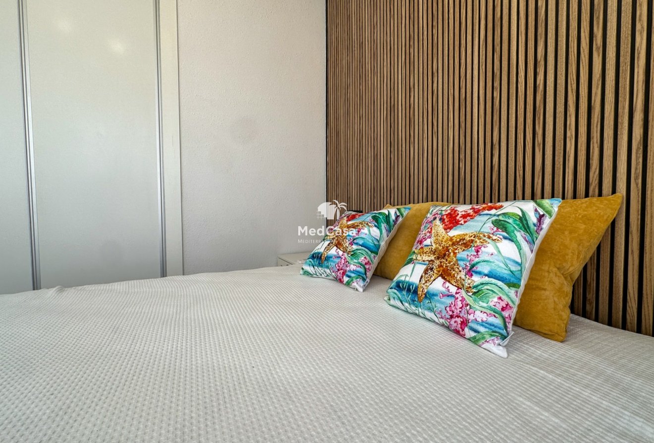 Resale - Townhouse -
Orihuela Costa - La Regia