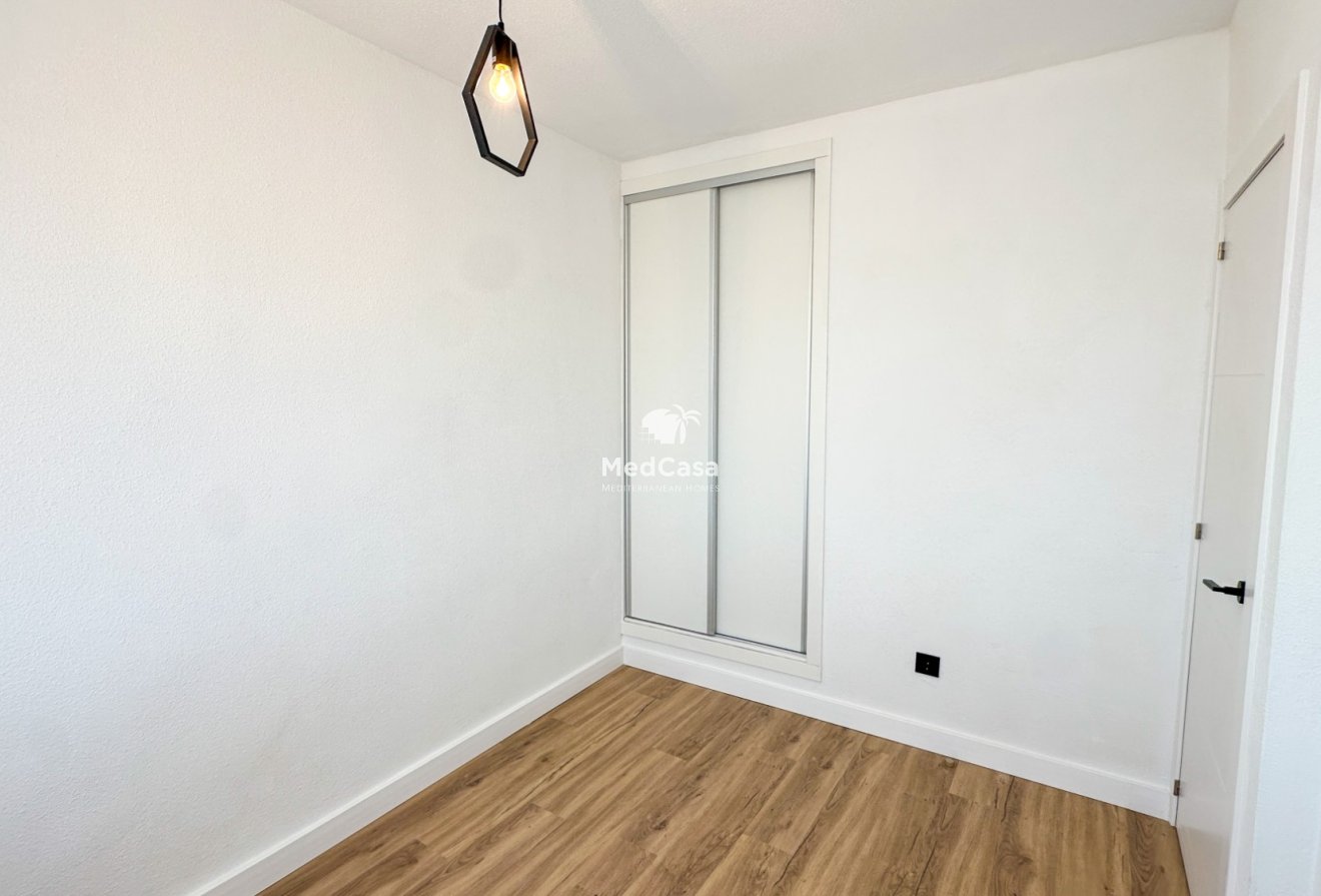 Resale - Townhouse -
Orihuela Costa - La Regia