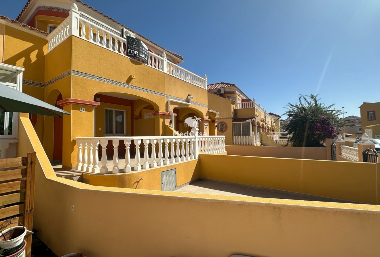 Resale - Townhouse -
Orihuela Costa - La Regia