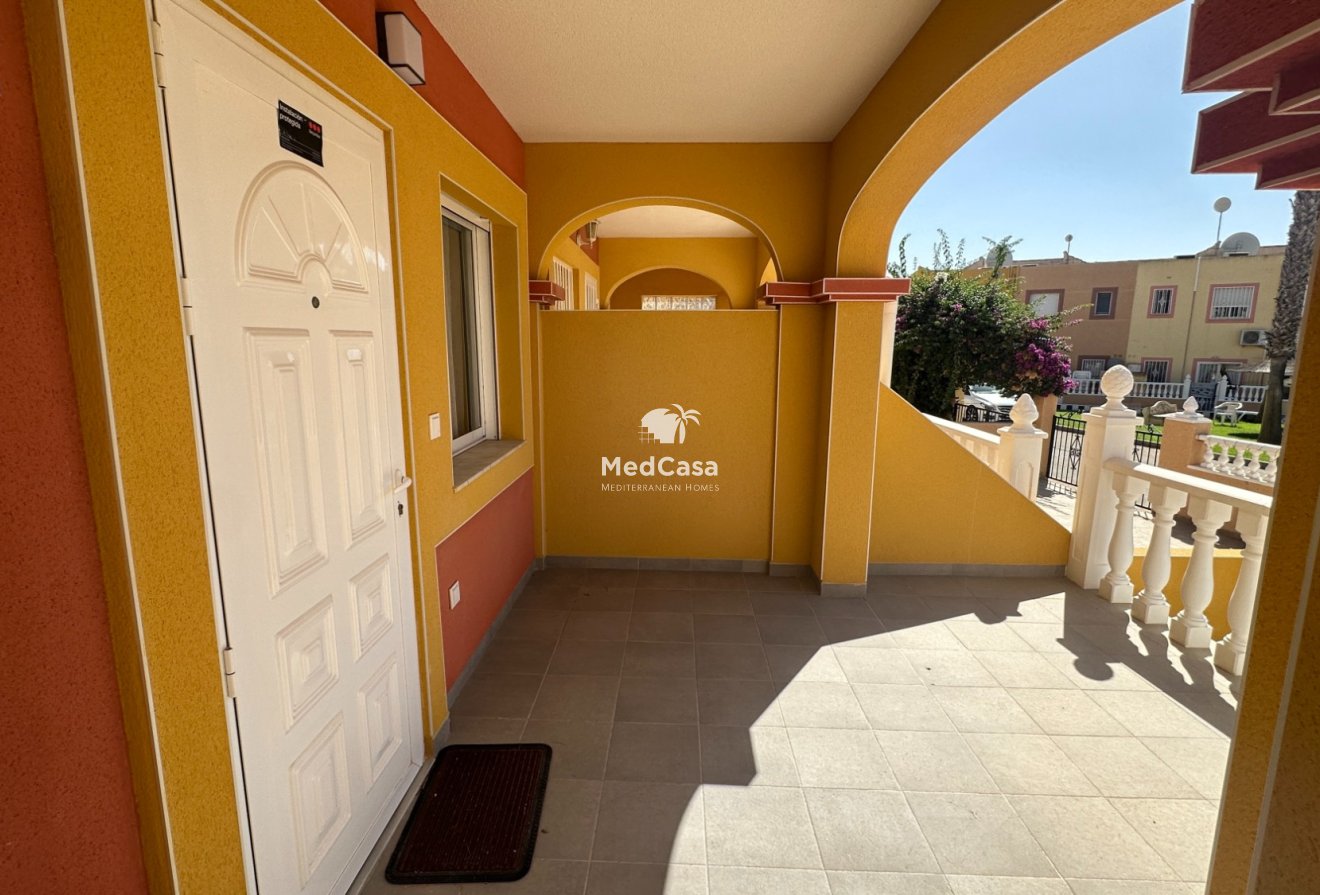 Resale - Townhouse -
Orihuela Costa - La Regia