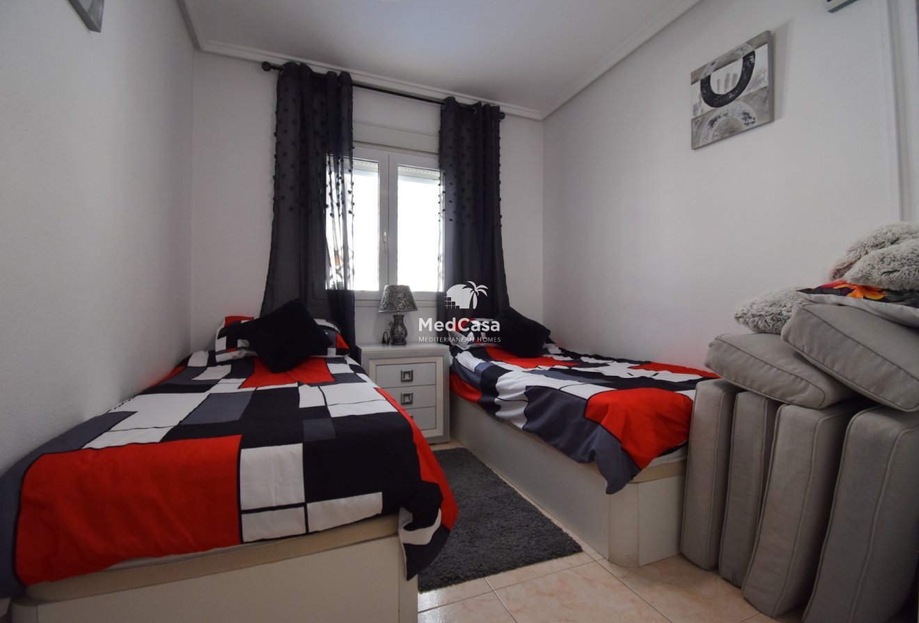 Segunda mano - Villa -
Orihuela Costa - Playa Flamenca