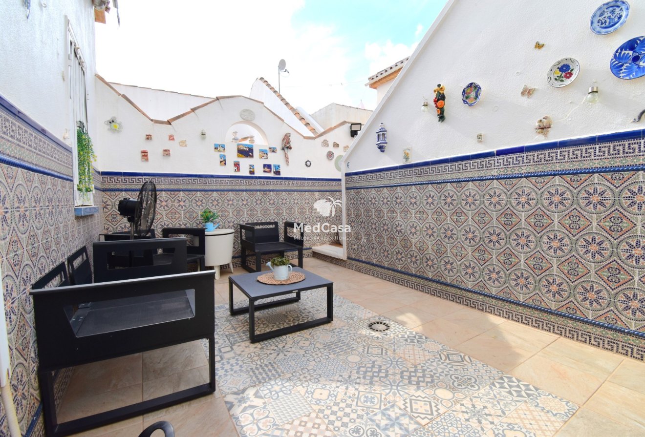 Segunda mano - Villa -
Orihuela Costa - Playa Flamenca
