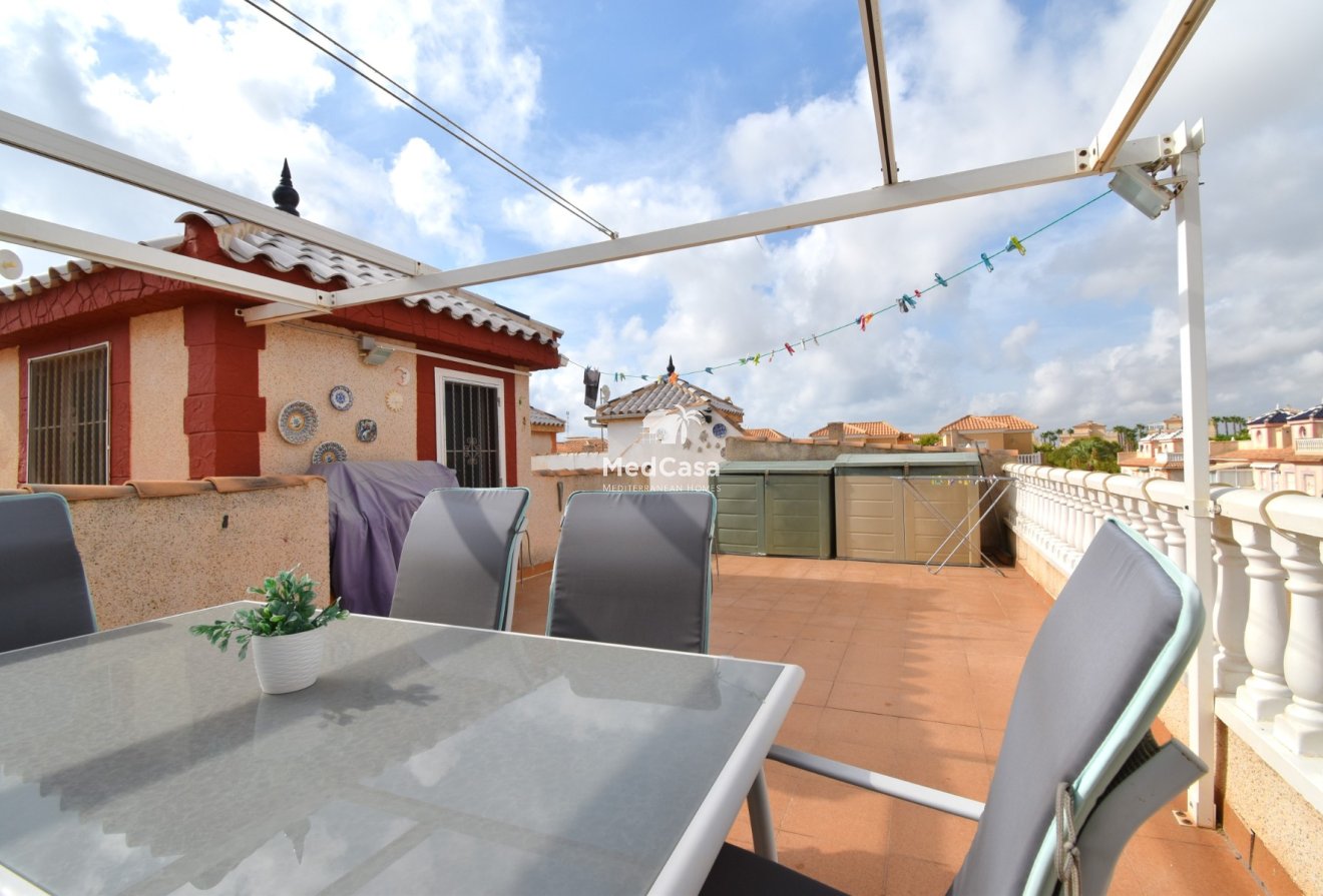 Segunda mano - Villa -
Orihuela Costa - Playa Flamenca