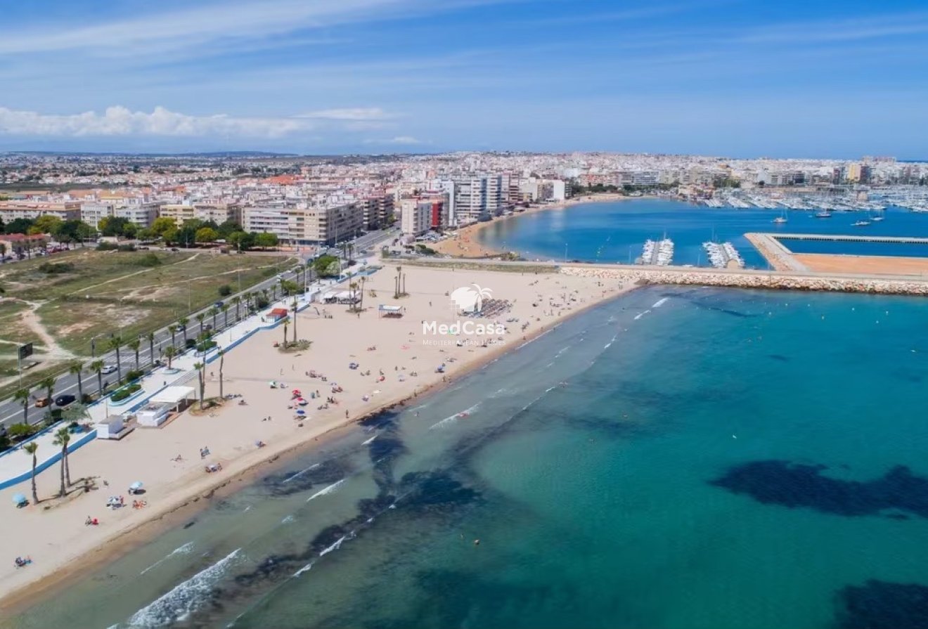 Wiederverkauf - Apartment -
Torrevieja - Playa Los Naufragos