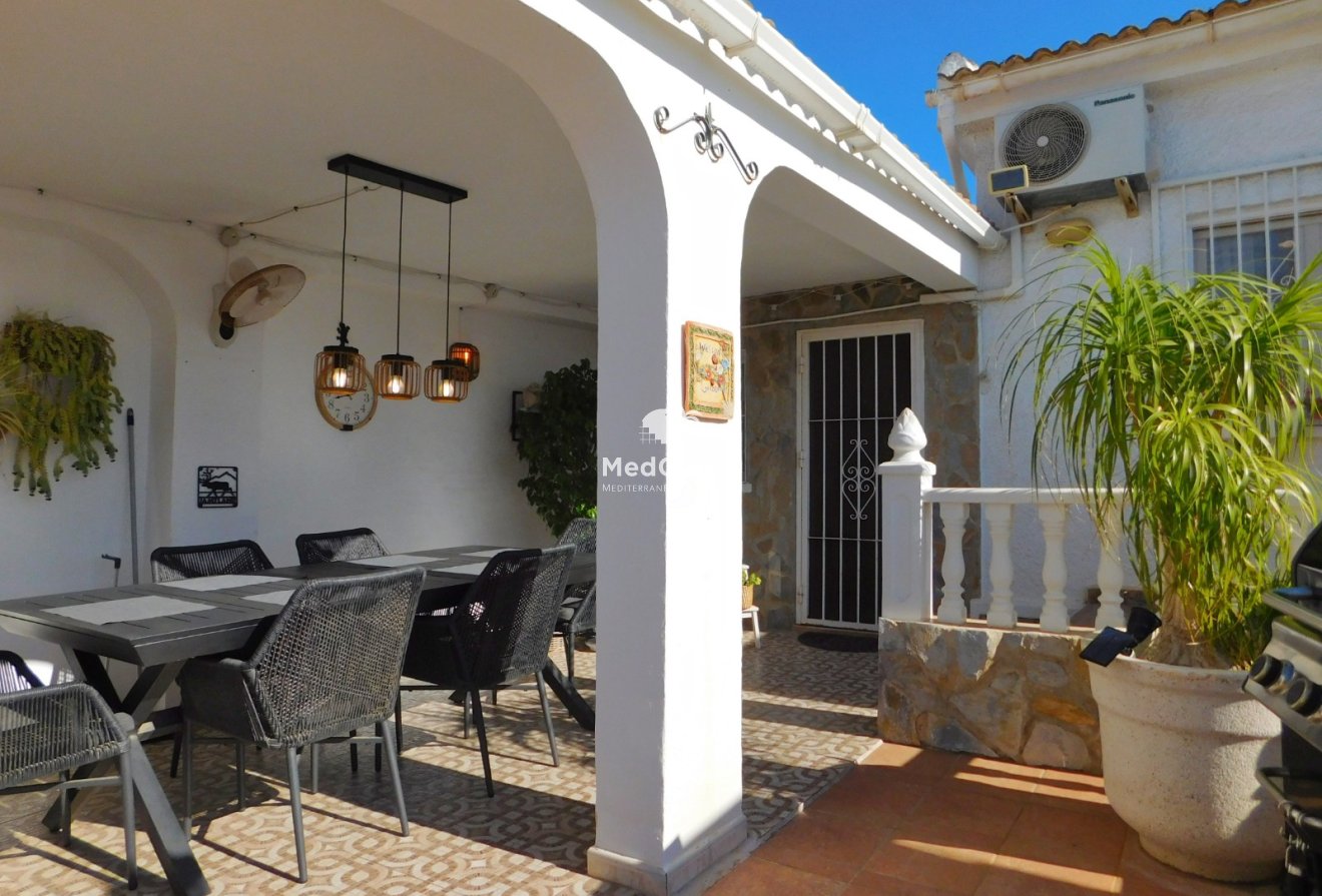Wiederverkauf - Villa -
Torrevieja - San Luis