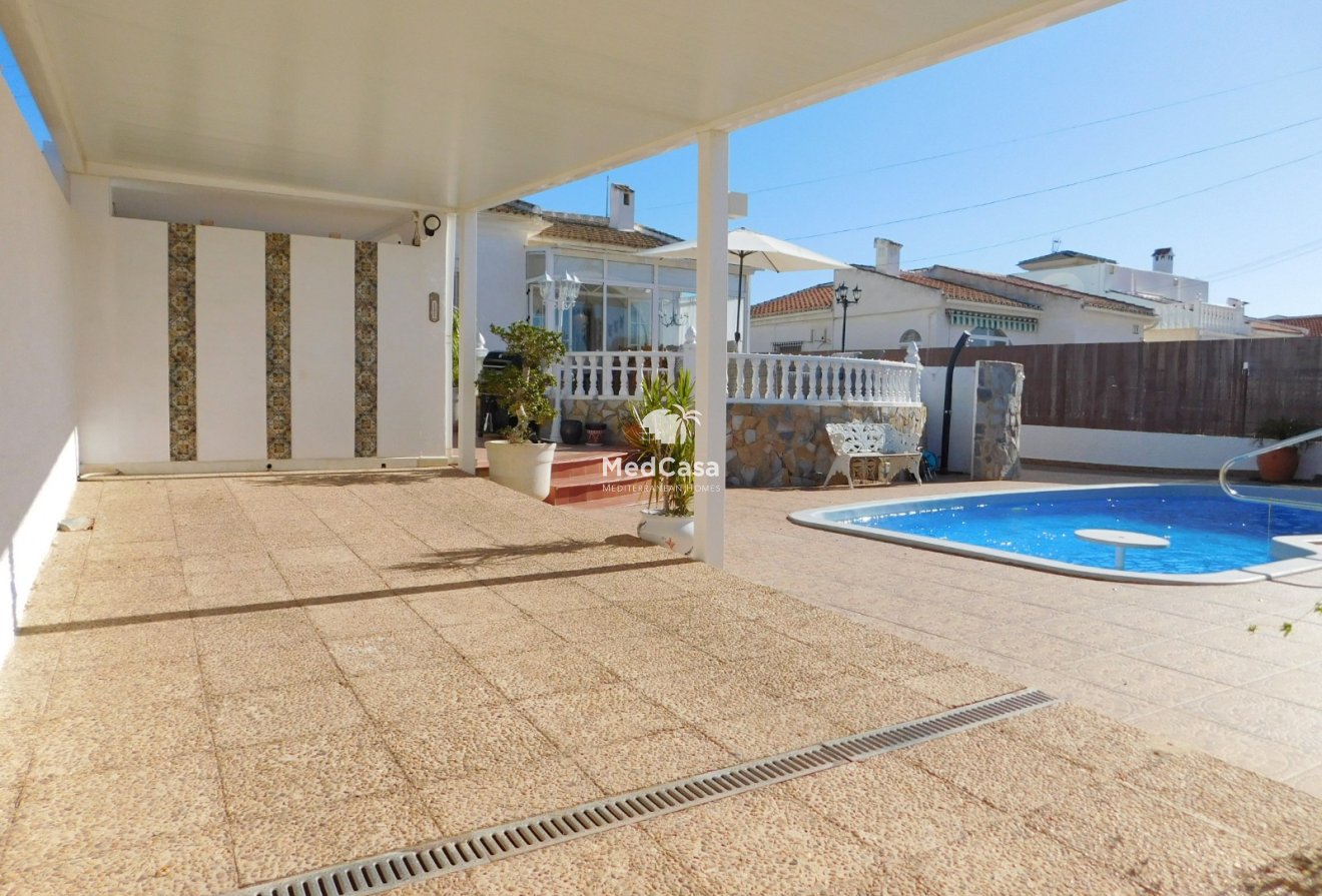Wiederverkauf - Villa -
Torrevieja - San Luis