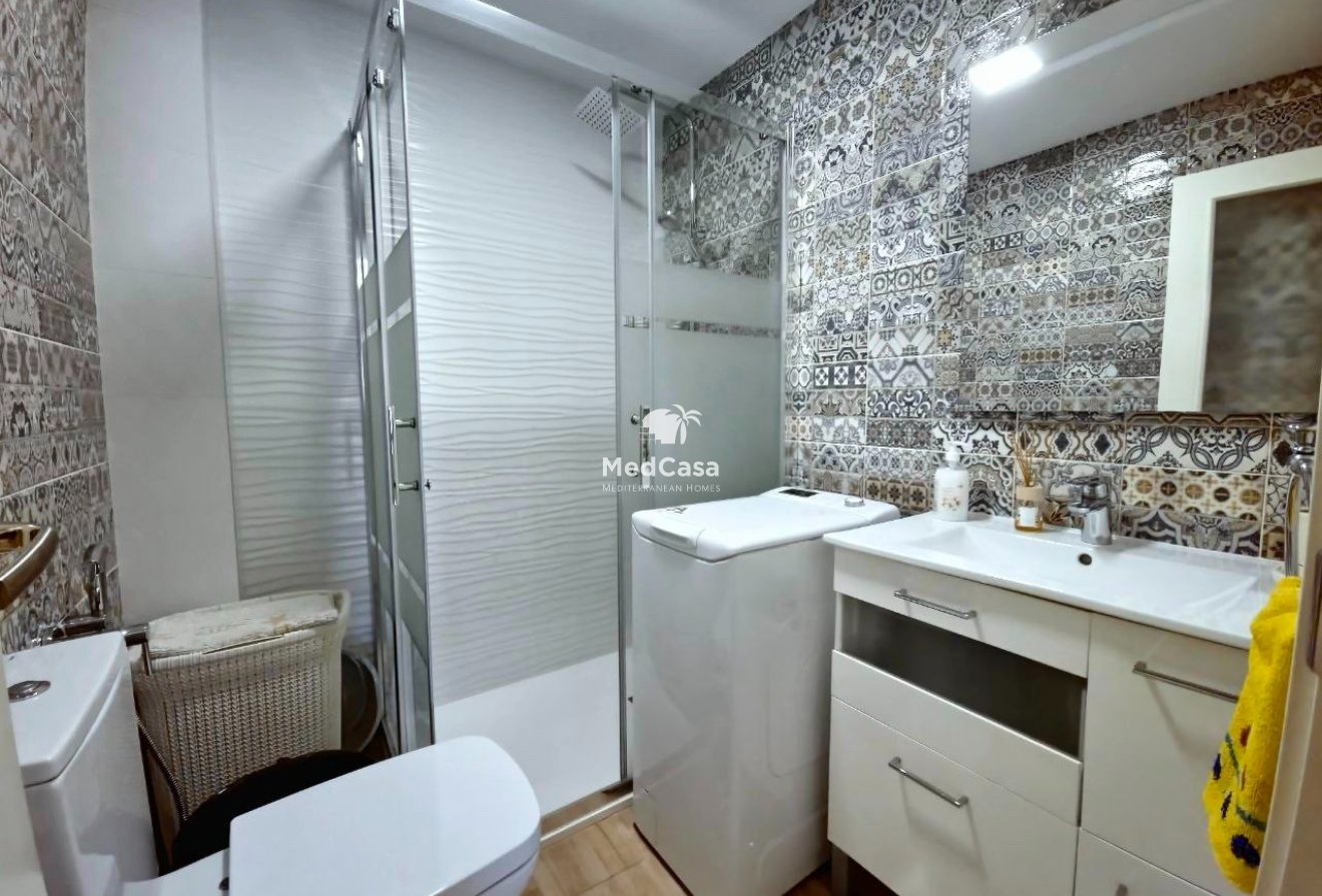 Resale - Apartment -
Torrevieja - Playa Los Locos