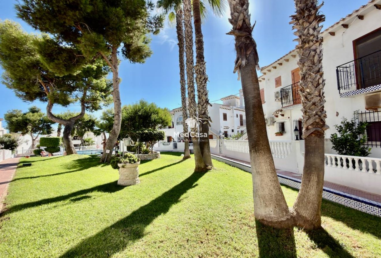 Resale - Apartment -
Torrevieja - Aguas Nuevas