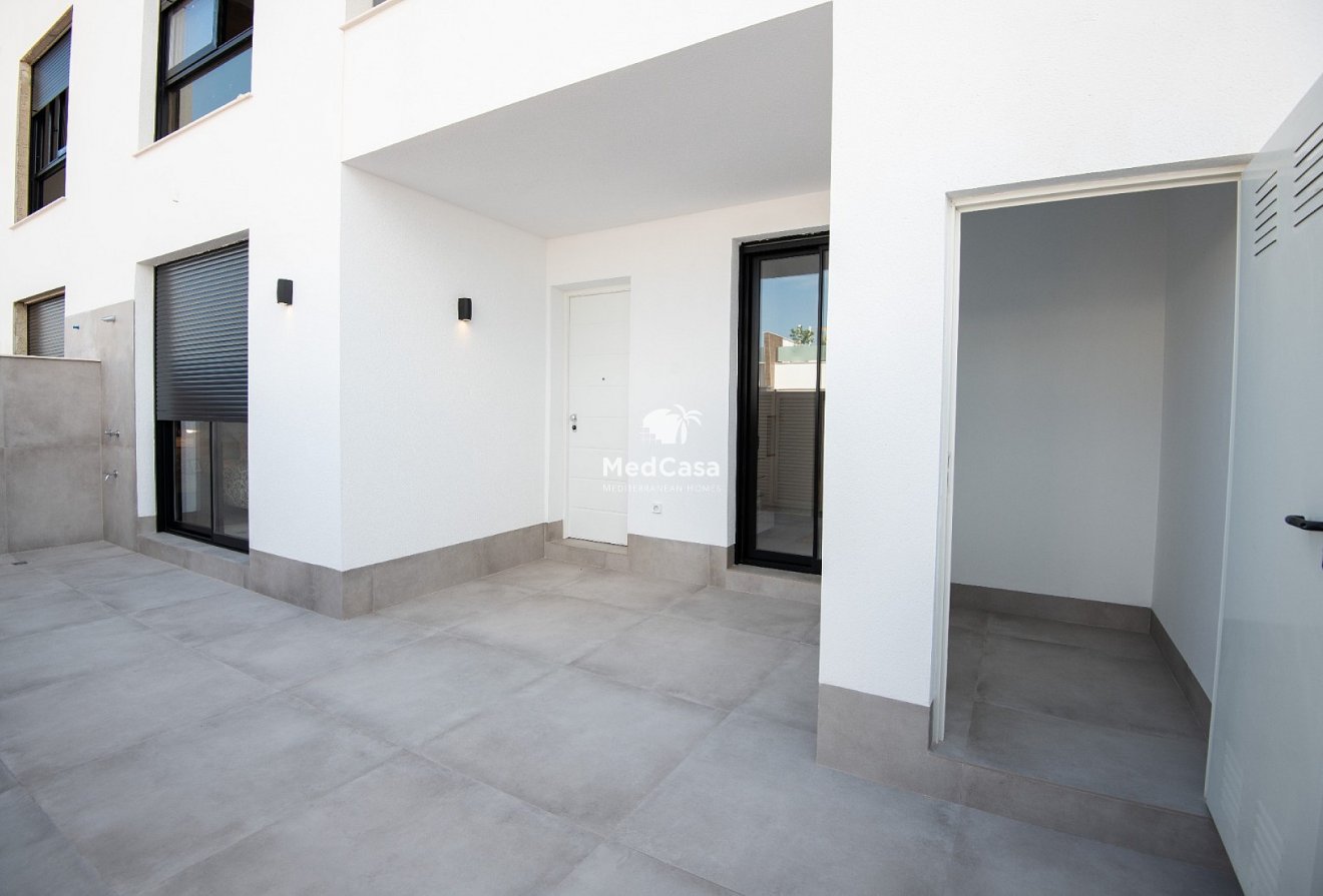 Obra nueva - Apartamento planta baja -
La Manga