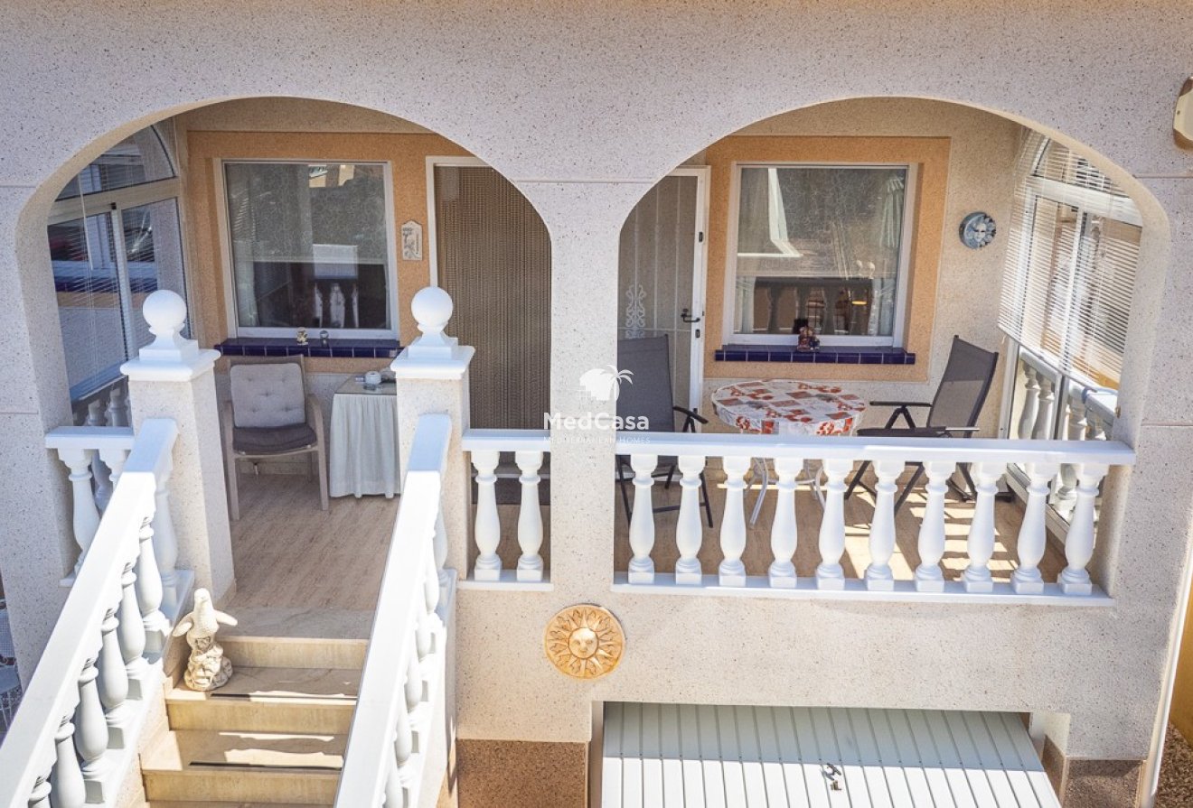 Resale - Villa -
Orihuela Costa - Los Altos