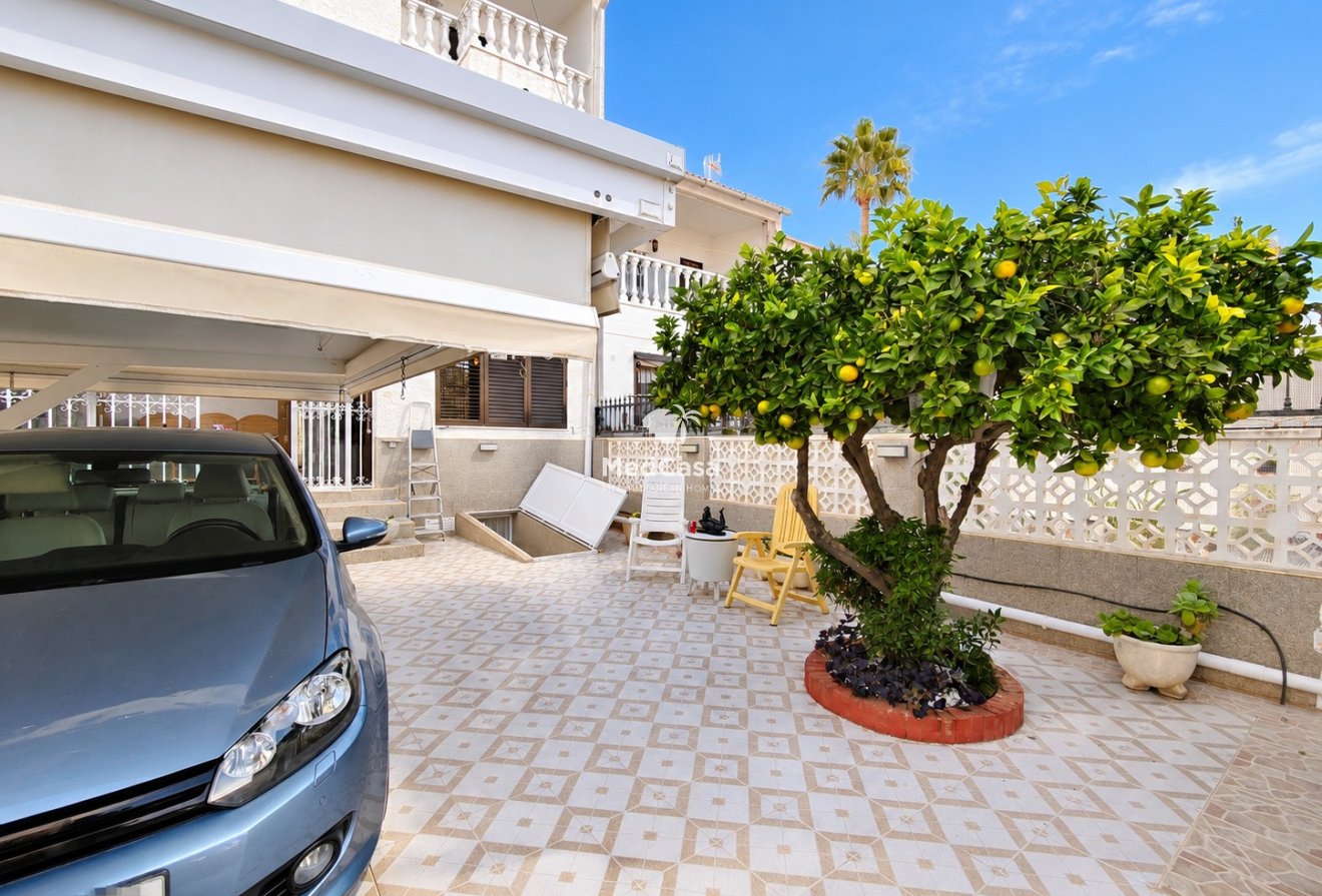 Wiederverkauf - Reihenhaus -
Torrevieja