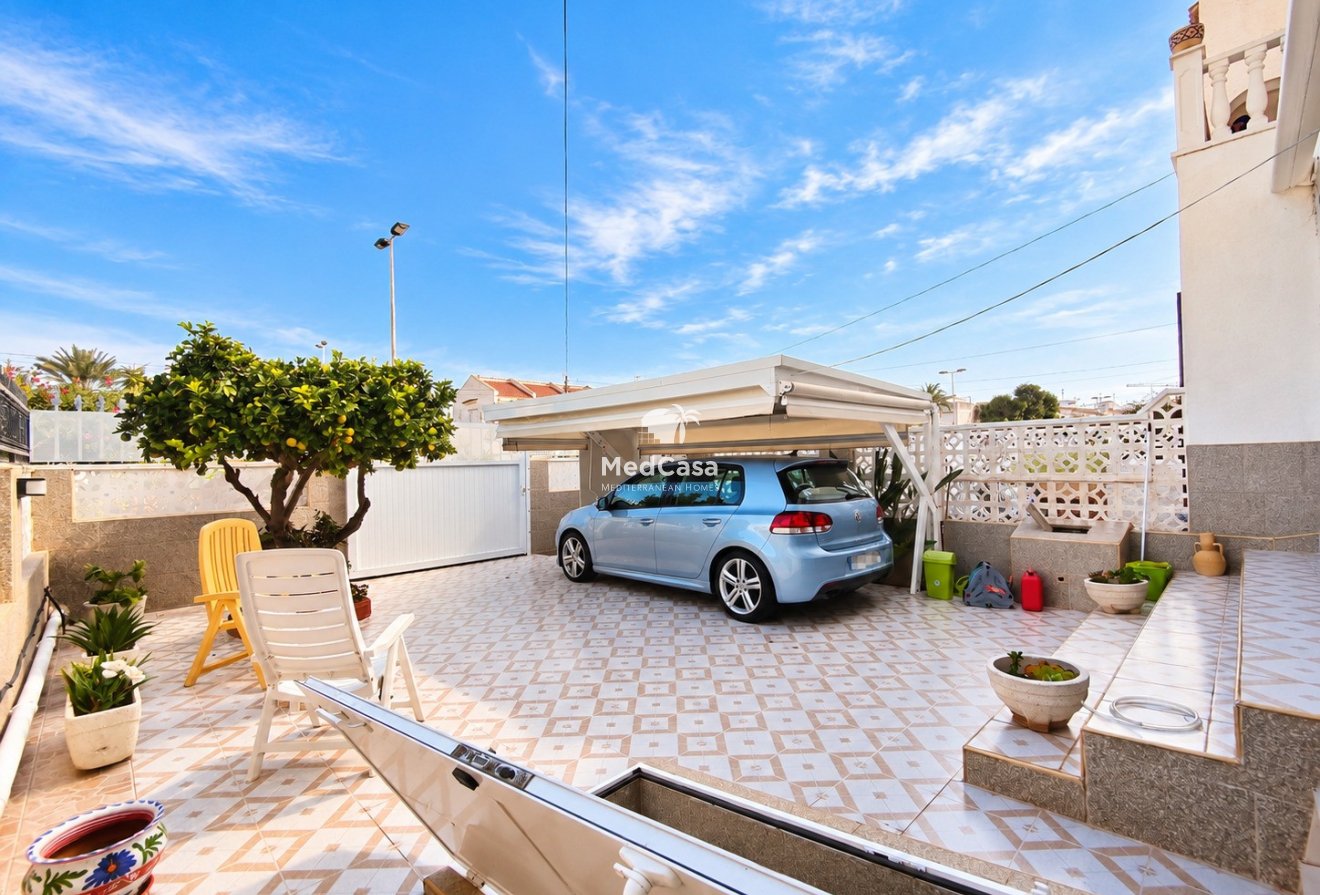 Wiederverkauf - Reihenhaus -
Torrevieja