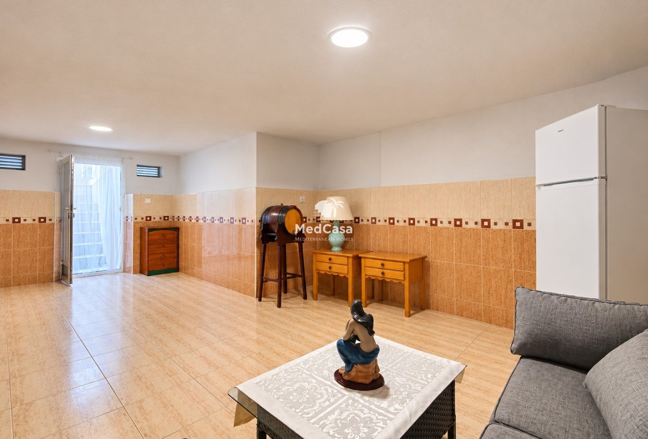 Wiederverkauf - Reihenhaus -
Torrevieja