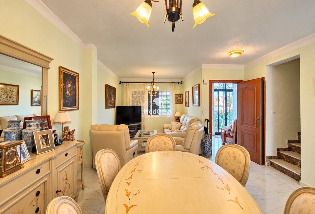 Wiederverkauf - Reihenhaus -
Torrevieja