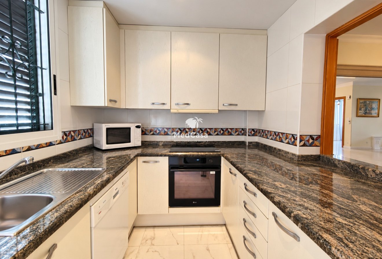 Wiederverkauf - Reihenhaus -
Torrevieja
