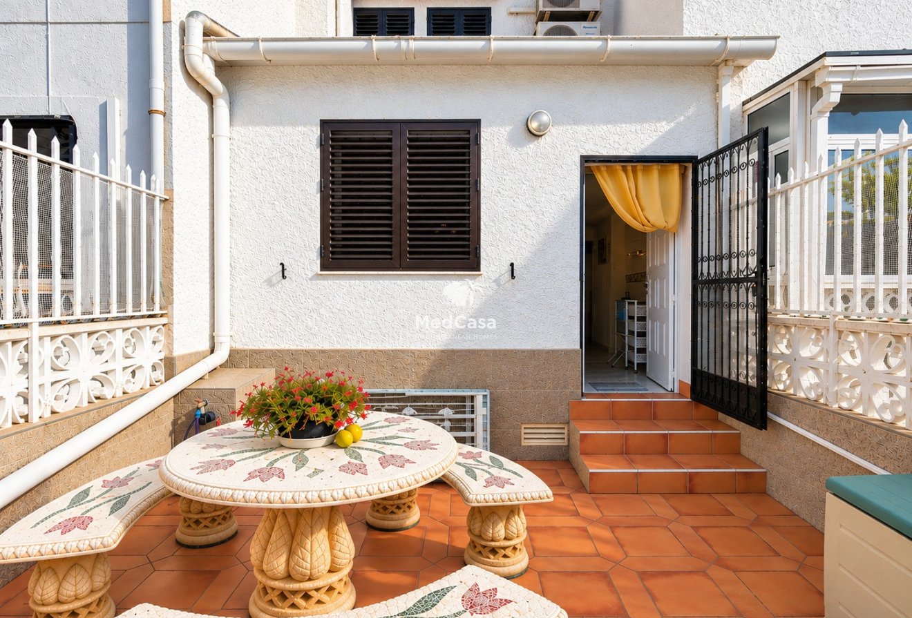 Wiederverkauf - Reihenhaus -
Torrevieja