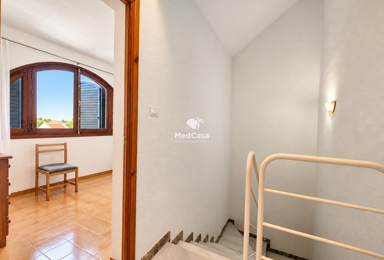 Wiederverkauf - Reihenhaus -
Torrevieja