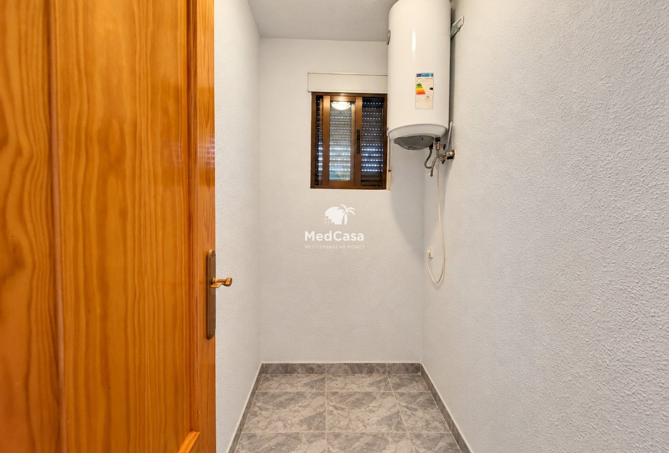 Wiederverkauf - Reihenhaus -
Torrevieja