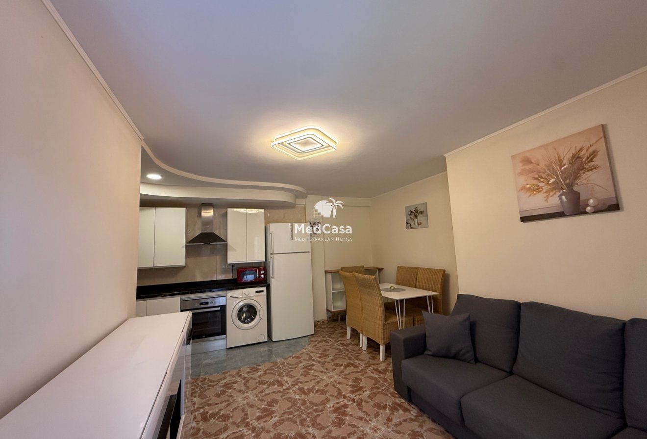 Resale - Apartment -
Torrevieja - La veleta