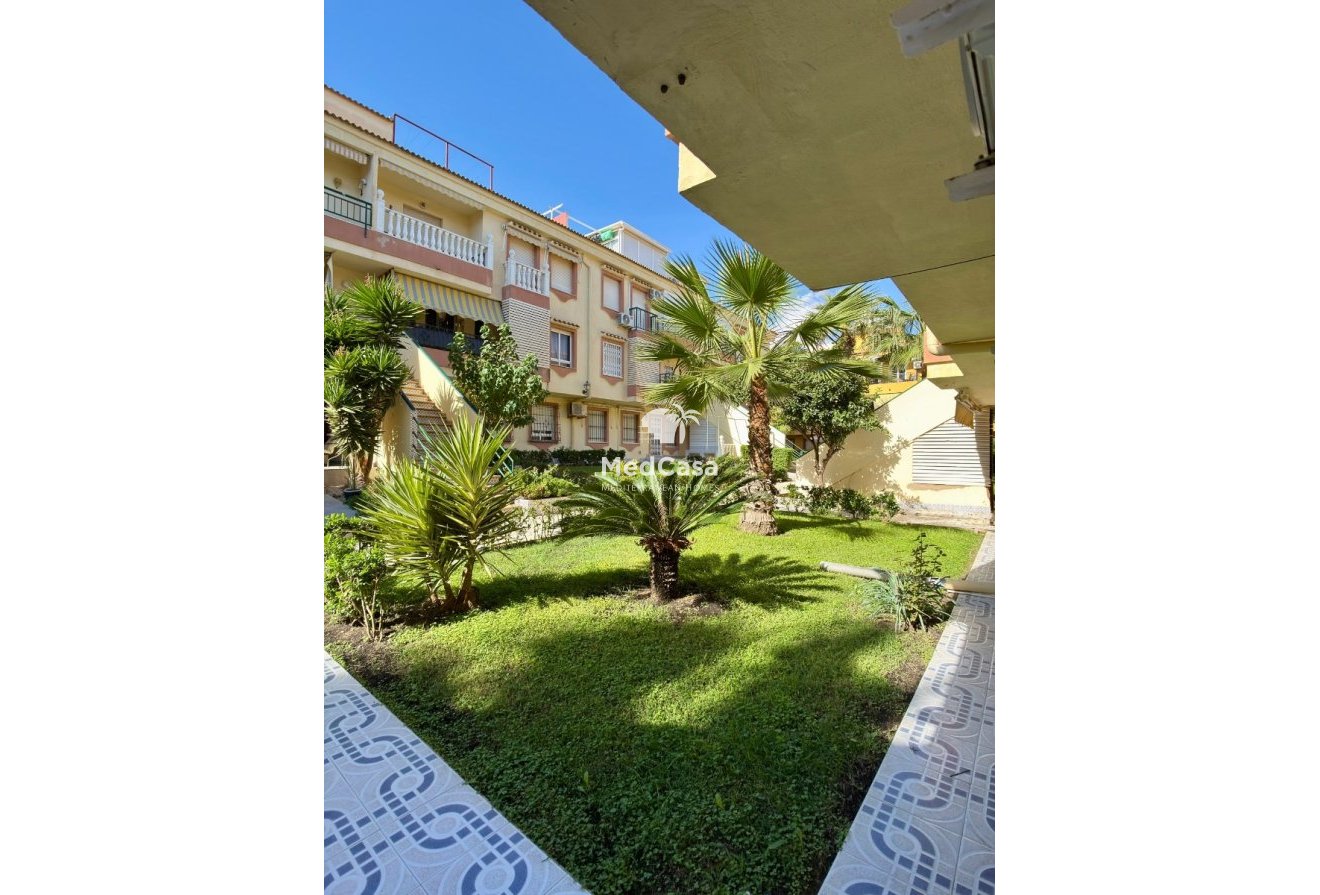Resale - Apartment -
Torrevieja - La veleta