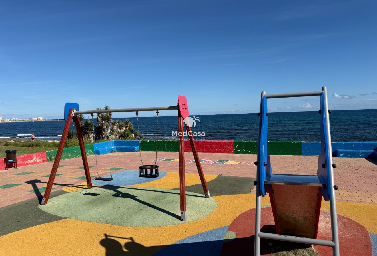 Resale - Apartment -
Torrevieja - La veleta