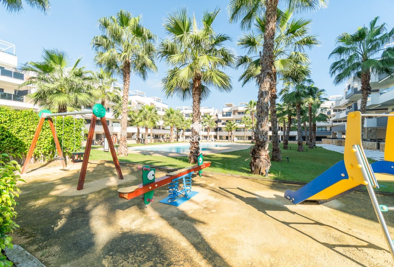 Segunda mano - Apartamento -
Orihuela Costa - Los Altos