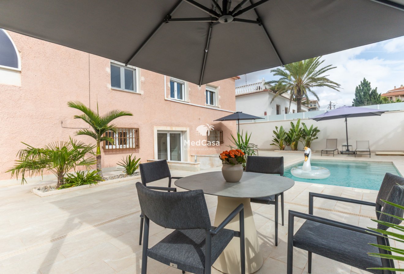Wiederverkauf - Reihenhaus -
Orihuela Costa - Punta Prima