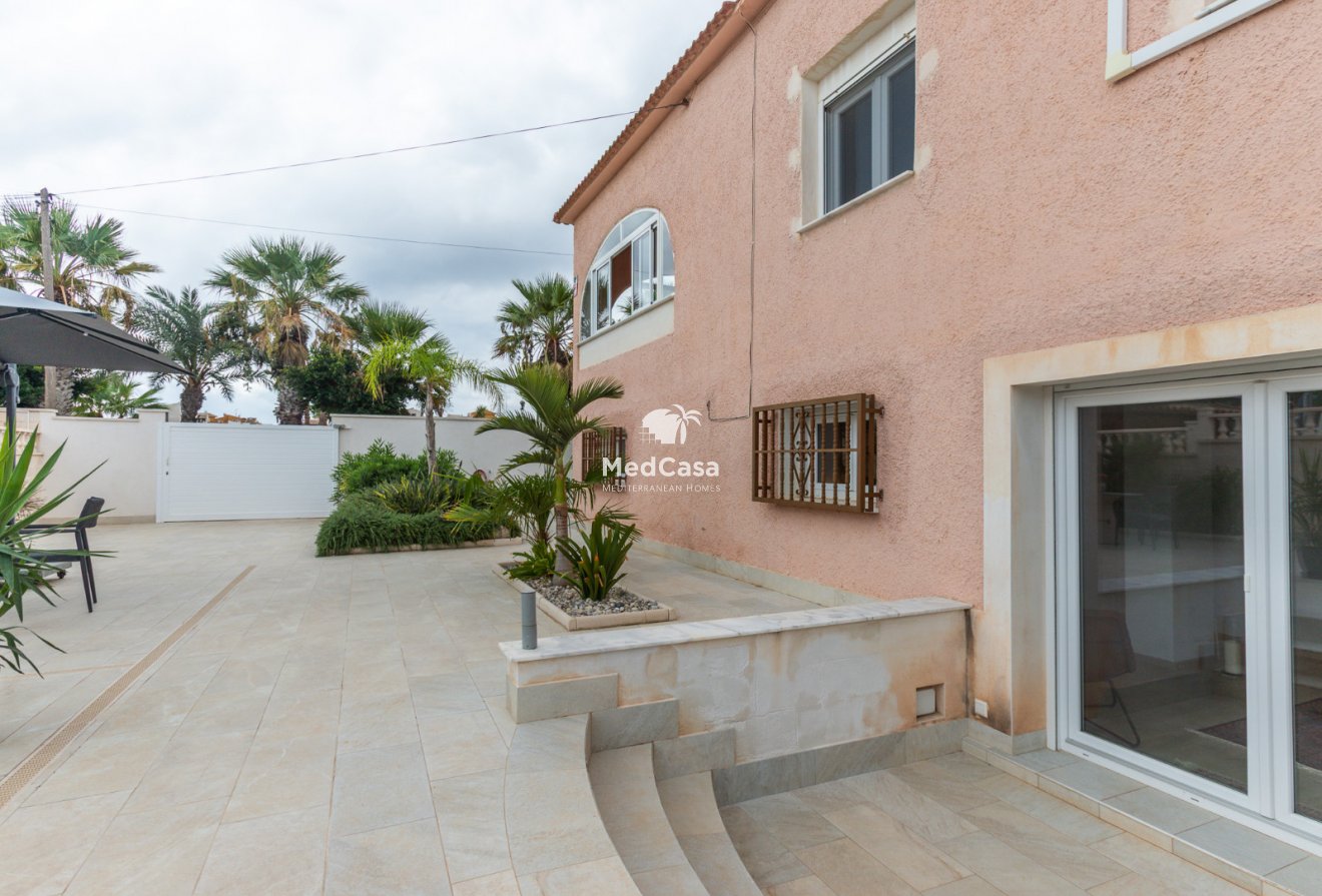 Wiederverkauf - Reihenhaus -
Orihuela Costa - Punta Prima