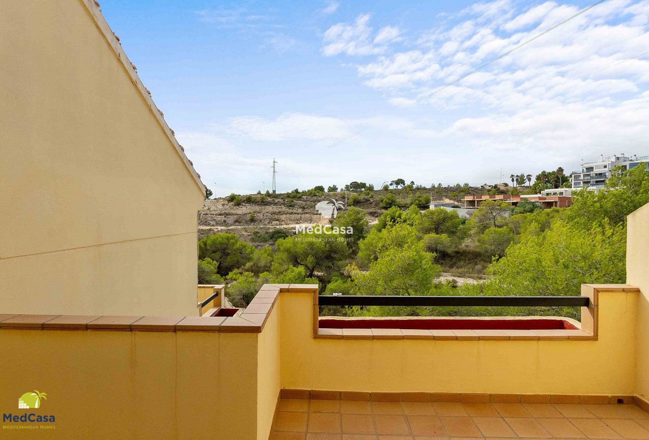 Resale - Townhouse -
Campoamor