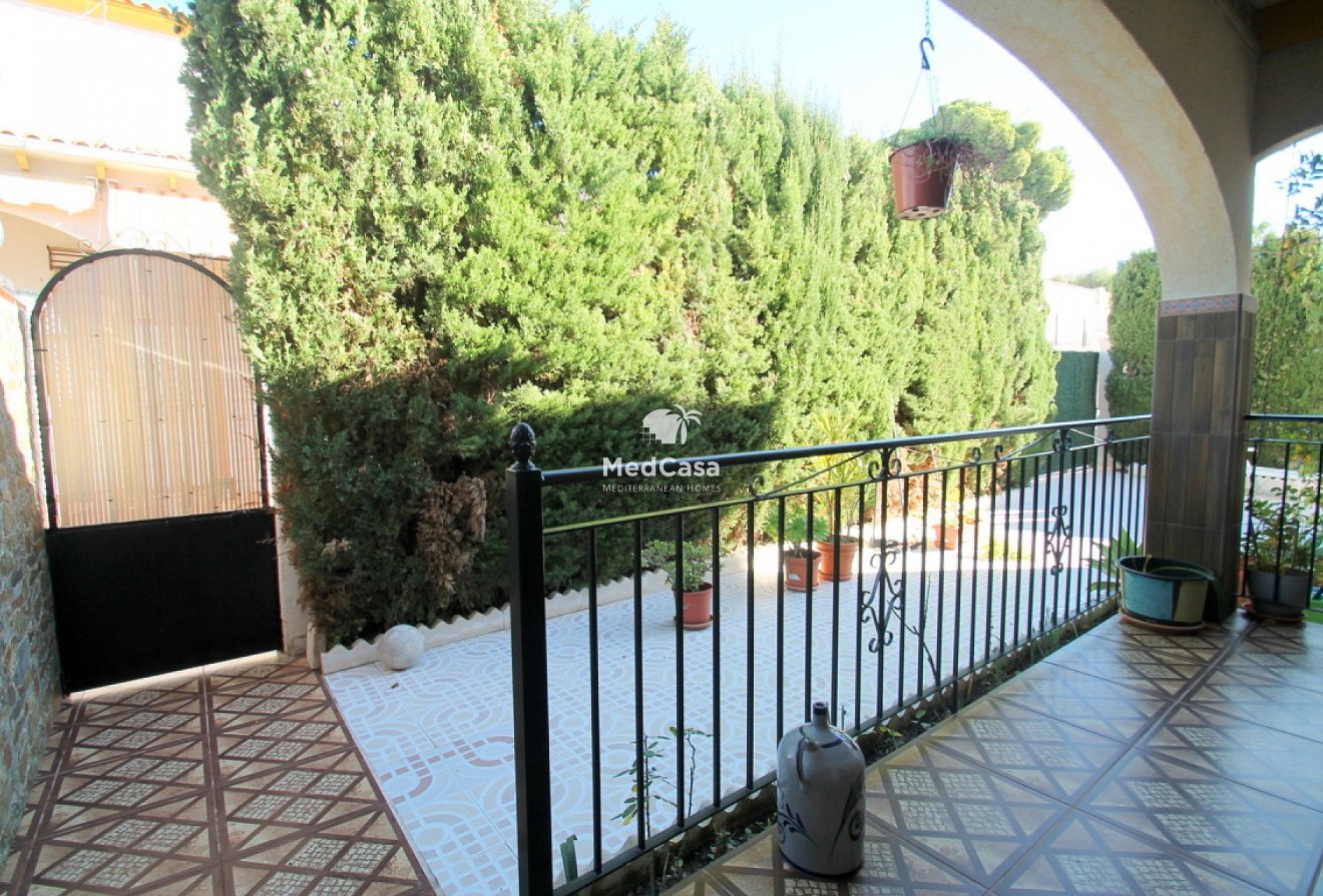 Resale - Semi-detached  -
Torrevieja