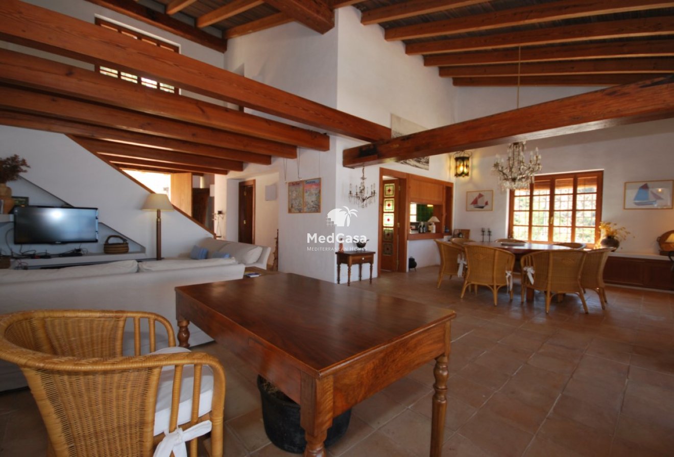 Resale - Villa -
Moraira - El Portet