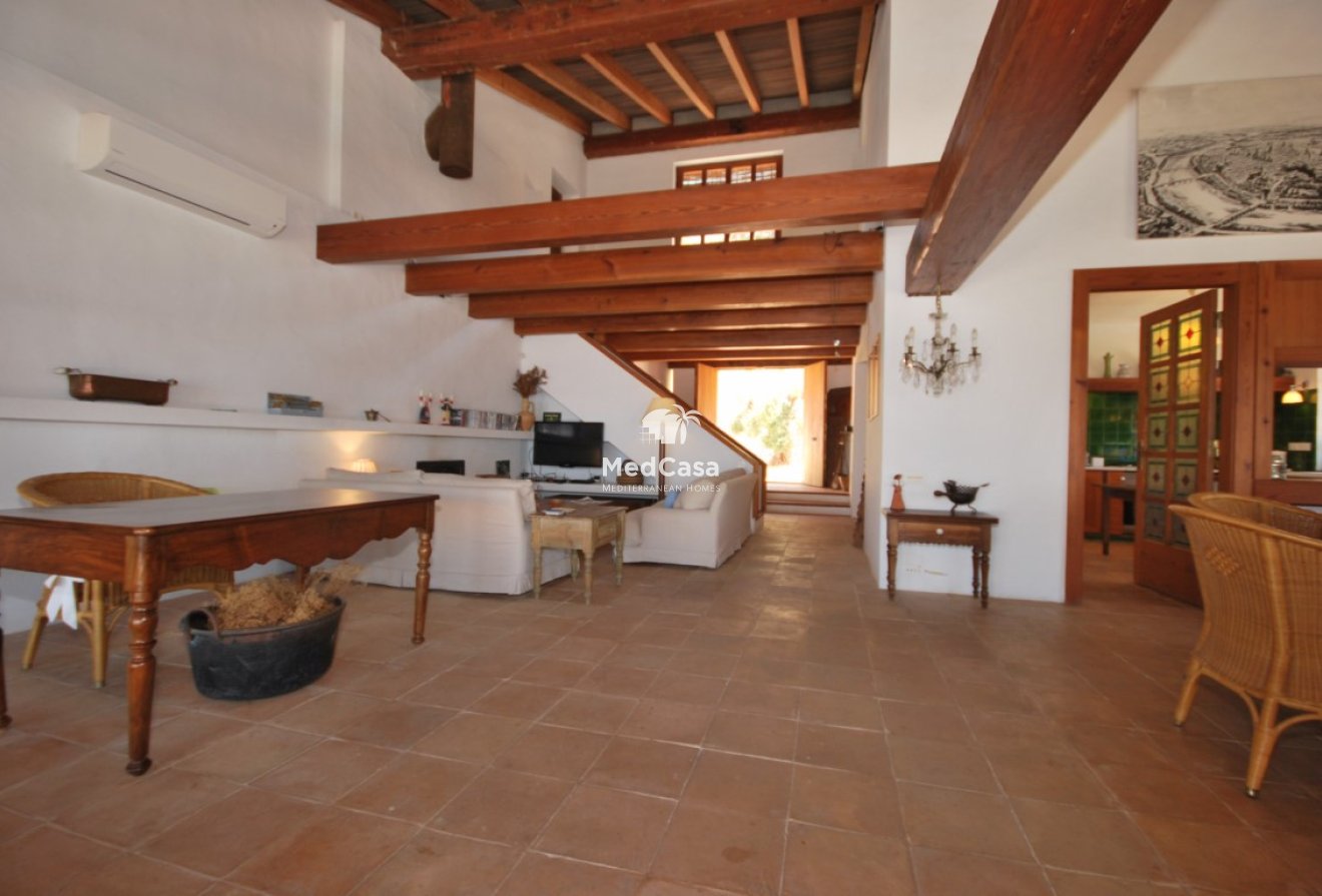 Resale - Villa -
Moraira - El Portet