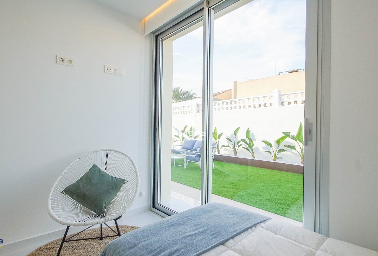 Neubau - Villa -
Los Balcones (Torrevieja)