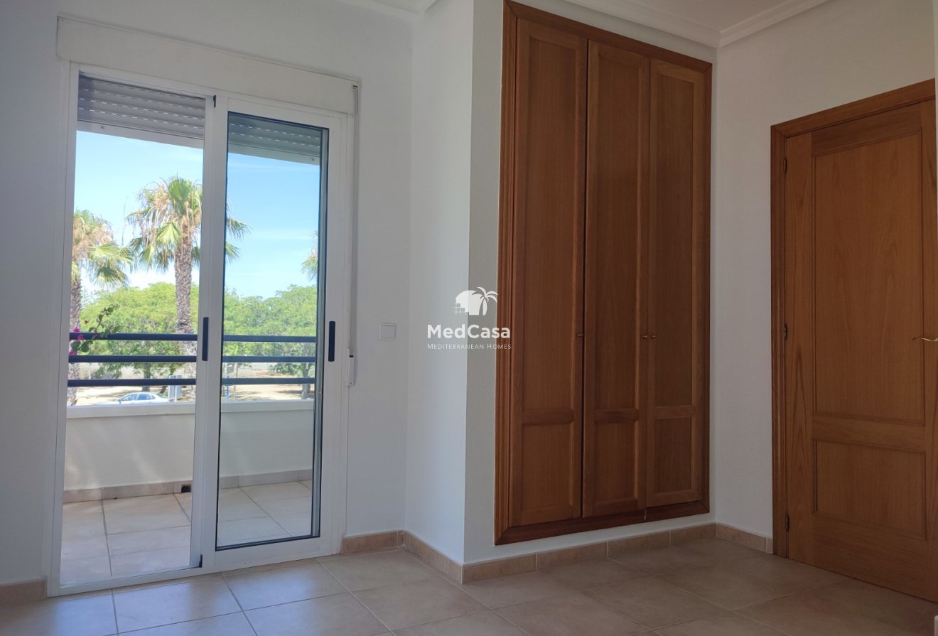 Resale - Townhouse -
Torrevieja