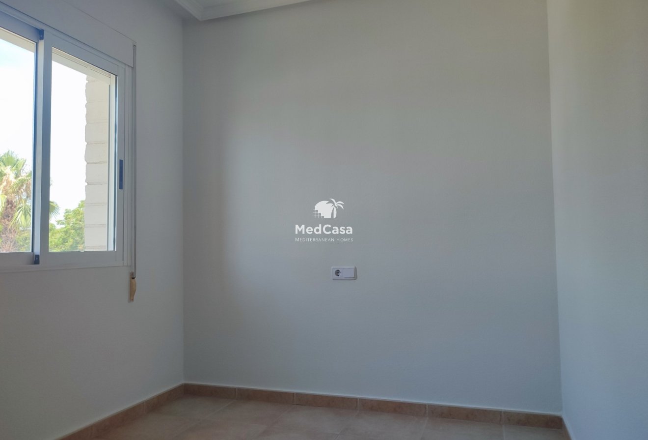 Resale - Townhouse -
Torrevieja