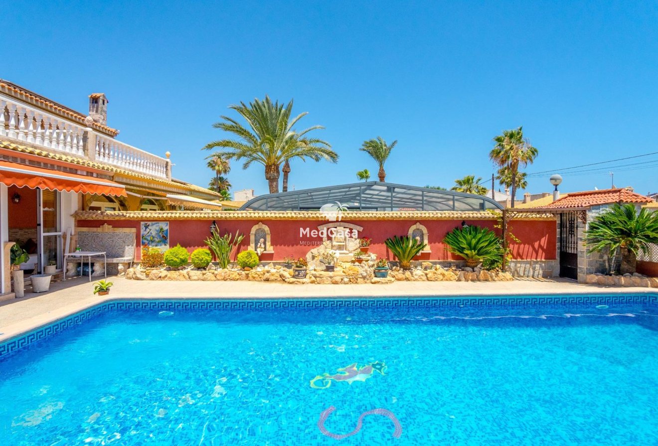 Wiederverkauf - Villa -
Orihuela Costa - Campoamor