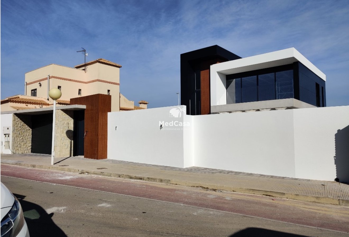 Obra nueva - Villa -
Orihuela Costa - La Zenia