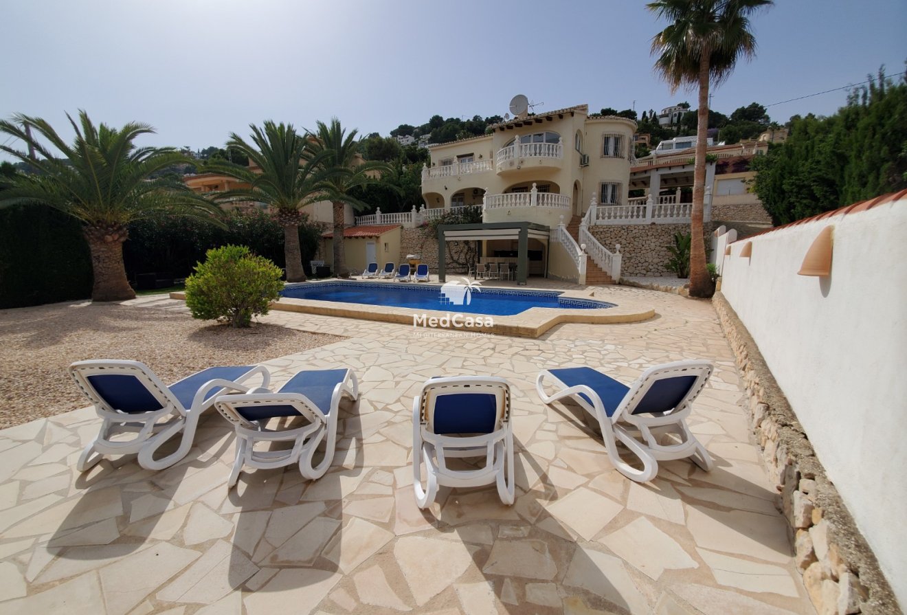 Resale - Villa -
Moraira - El Pinar de L'Advocat