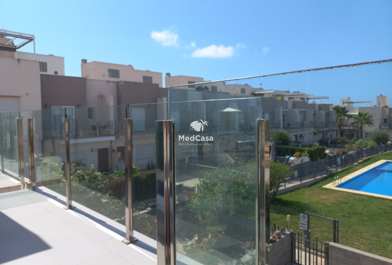 Resale - Townhouse -
Torrevieja - Nueva Torrevieja - Aguas Nuevas